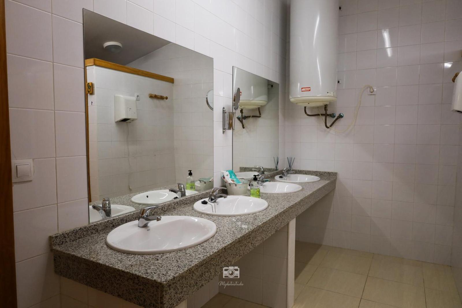 Hospedium Dlj Hostal Ben Nassar Arjona Buitenkant foto