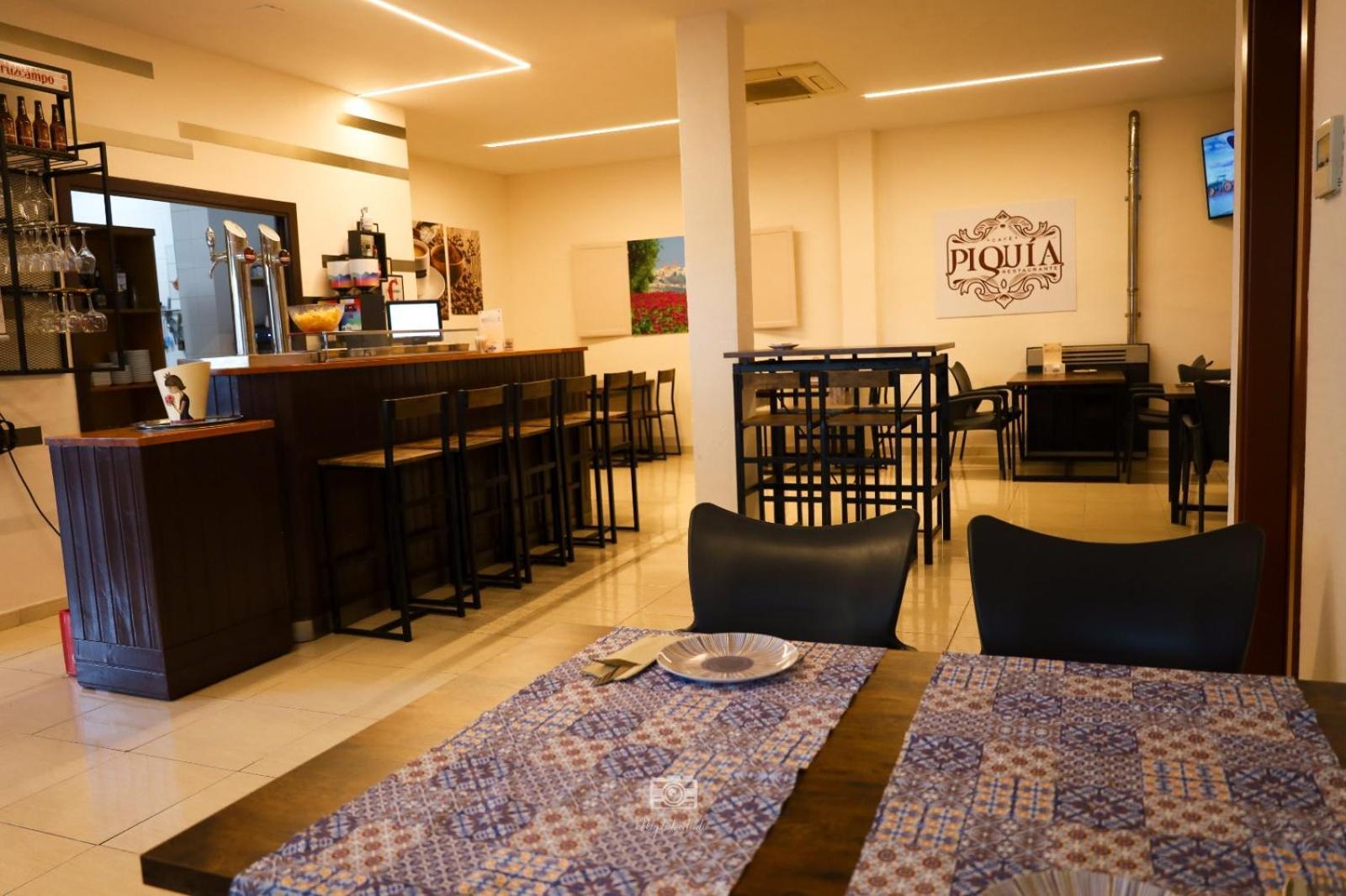 Hospedium Dlj Hostal Ben Nassar Arjona Buitenkant foto