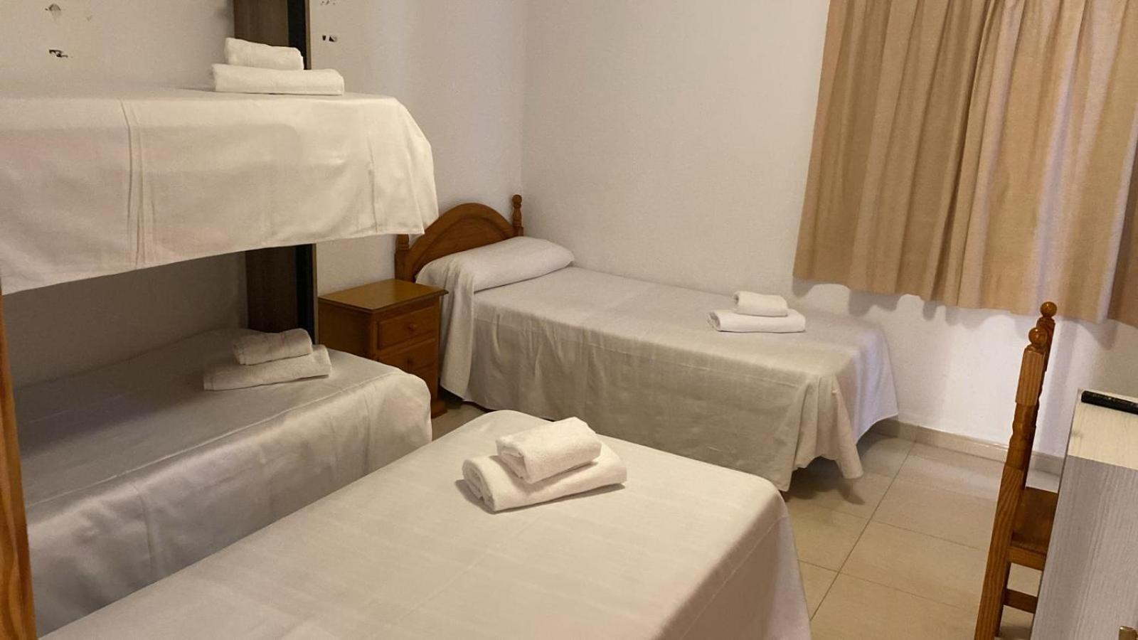 Hospedium Dlj Hostal Ben Nassar Arjona Buitenkant foto